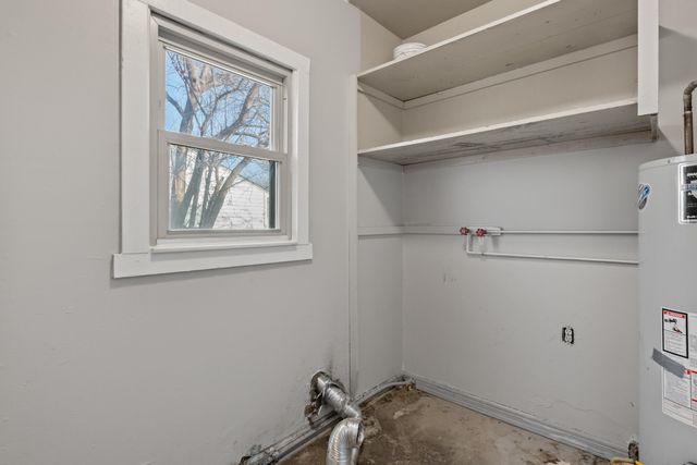 2343 N Volutsia St, Wichita, KS 67219