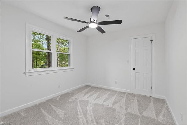 914 Etna DR, Newport News, VA 23608