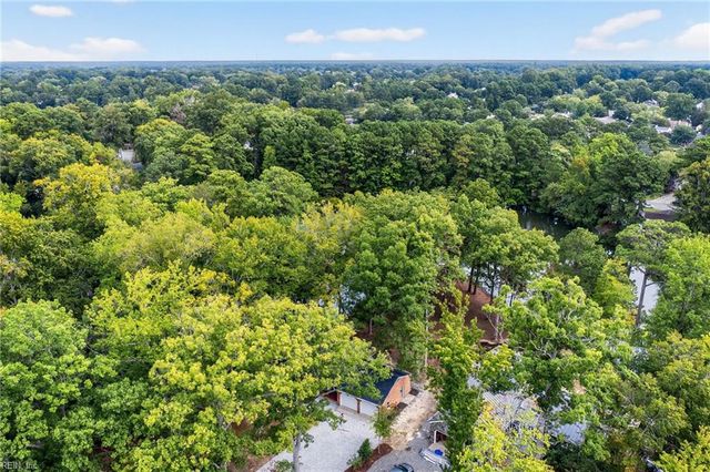 914 Etna DR, Newport News, VA 23608