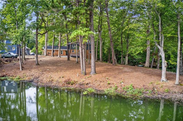 914 Etna DR, Newport News, VA 23608