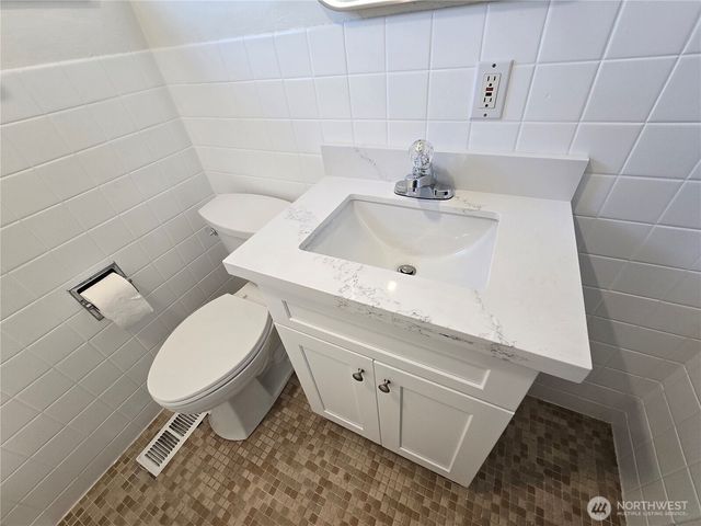 8907 Beacon Avenue S, Seattle, WA 98118