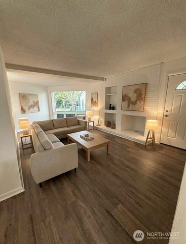8907 Beacon Avenue S, Seattle, WA 98118