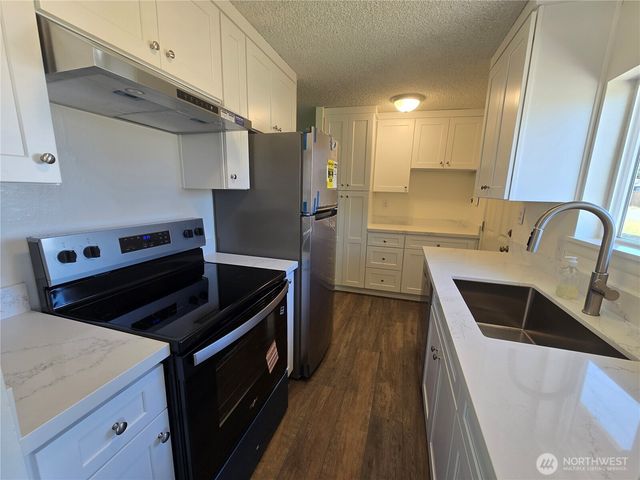 8907 Beacon Avenue S, Seattle, WA 98118