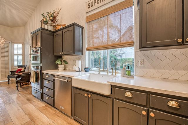 9540 N Winery Avenue, Fresno, CA 93720