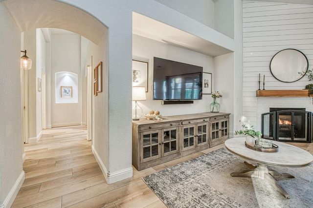 9540 N Winery Avenue, Fresno, CA 93720