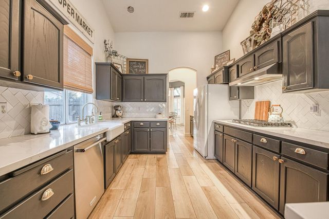 9540 N Winery Avenue, Fresno, CA 93720