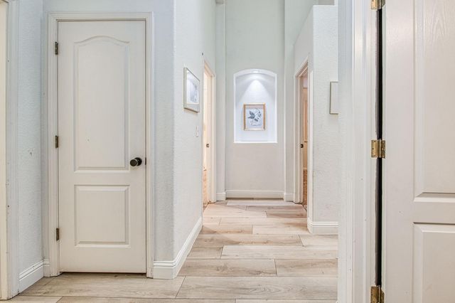 9540 N Winery Avenue, Fresno, CA 93720