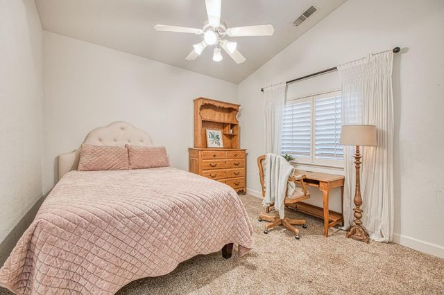 9540 N Winery Avenue, Fresno, CA 93720