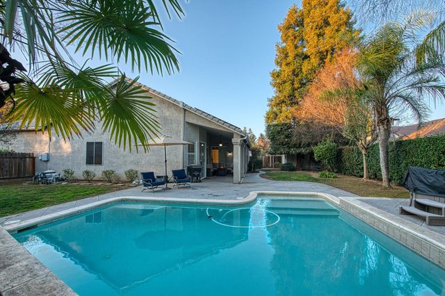 9540 N Winery Avenue, Fresno, CA 93720