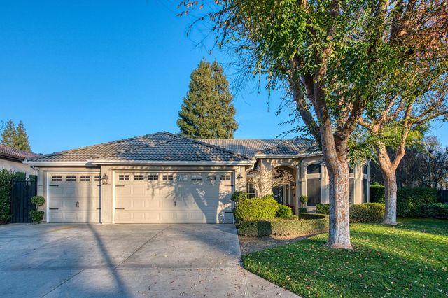 9540 N Winery Avenue, Fresno, CA 93720