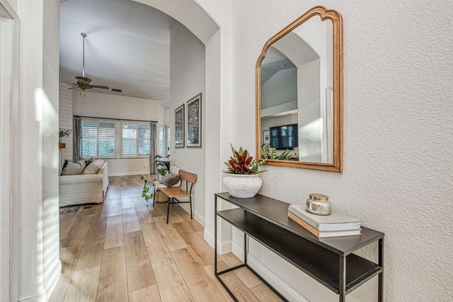 9540 N Winery Avenue, Fresno, CA 93720