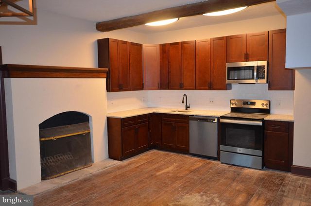 3414 TRONE RD, Glenville, PA 17329