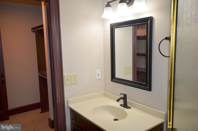 3414 TRONE RD, Glenville, PA 17329