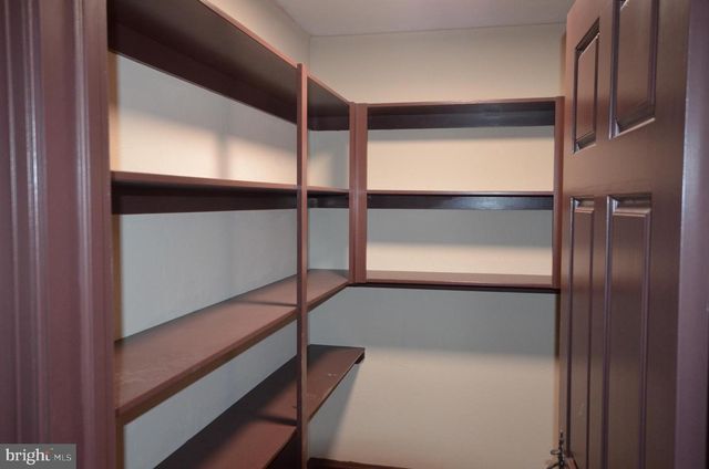 3414 TRONE RD, Glenville, PA 17329