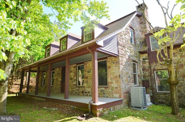 3414 TRONE RD, Glenville, PA 17329