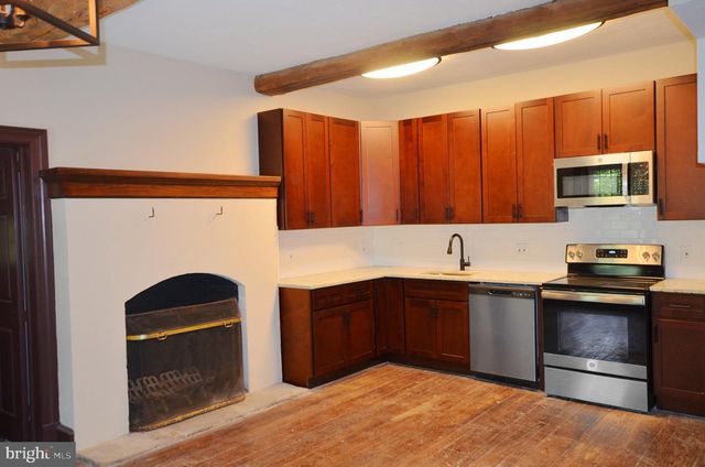 3414 TRONE RD, Glenville, PA 17329
