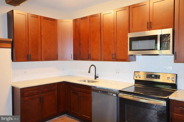 3414 TRONE RD, Glenville, PA 17329