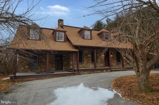 3414 TRONE RD, Glenville, PA 17329