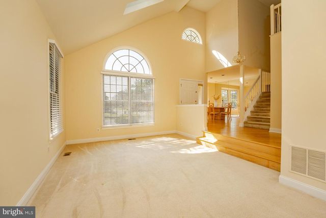 115 FORREST HILLS DR, Voorhees, NJ 08043