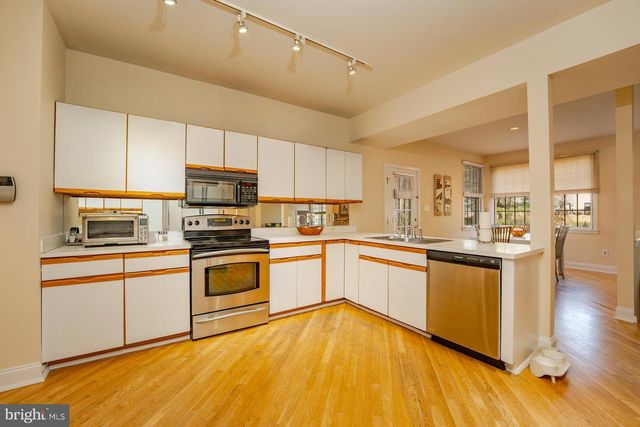 115 FORREST HILLS DR, Voorhees, NJ 08043