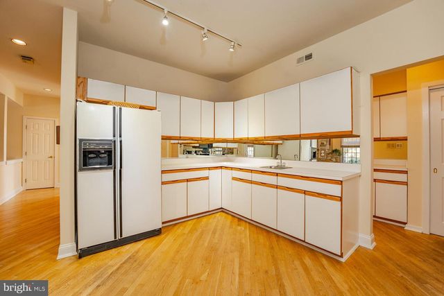 115 FORREST HILLS DR, Voorhees, NJ 08043