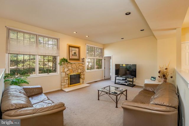 115 FORREST HILLS DR, Voorhees, NJ 08043