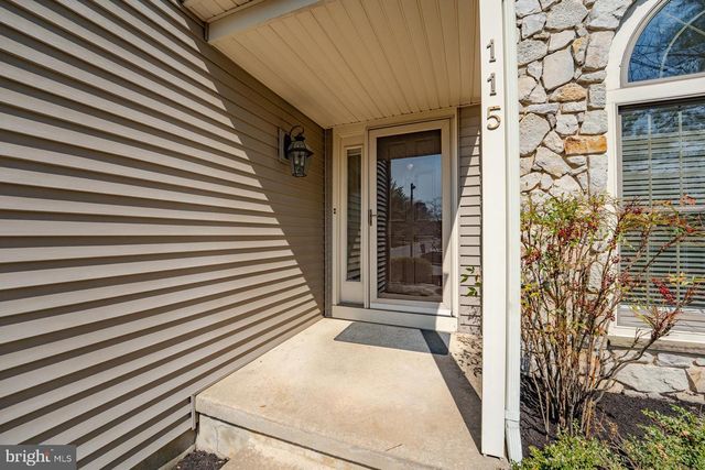 115 FORREST HILLS DR, Voorhees, NJ 08043