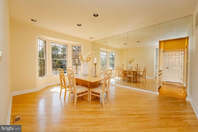 115 FORREST HILLS DR, Voorhees, NJ 08043