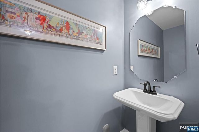 214 Riverwalk Way L125, Clifton, NJ 07014