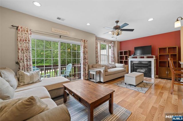 214 Riverwalk Way L125, Clifton, NJ 07014