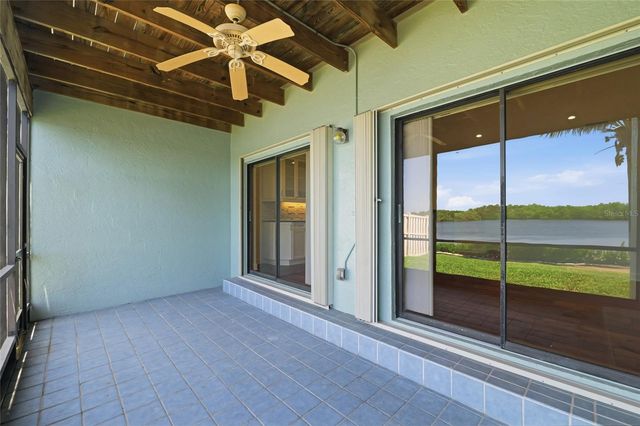 1070 SANABEL COURT NE, St Petersburg, FL 33702