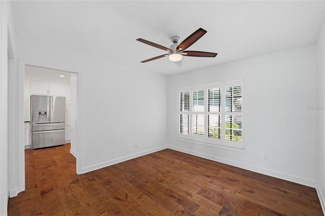 1070 SANABEL COURT NE, St Petersburg, FL 33702