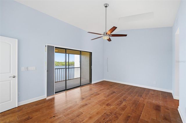 1070 SANABEL COURT NE, St Petersburg, FL 33702