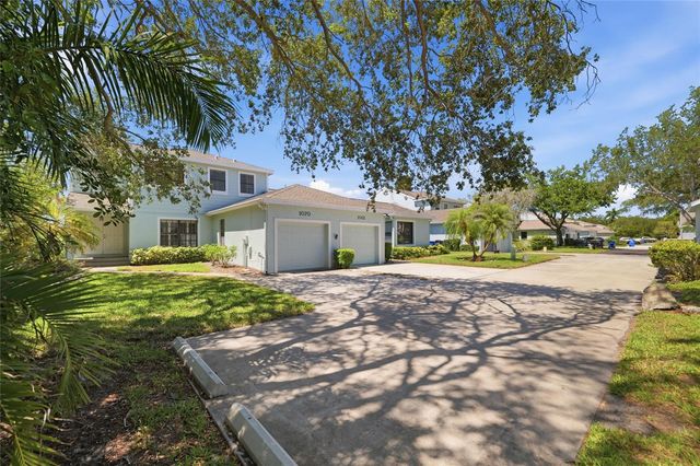 1070 SANABEL COURT NE, St Petersburg, FL 33702