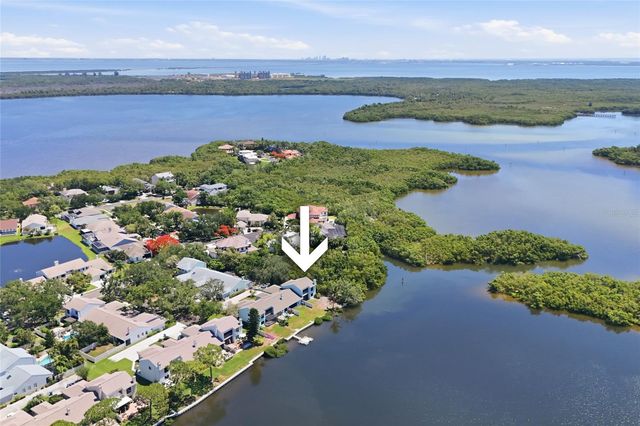 1070 SANABEL COURT NE, St Petersburg, FL 33702