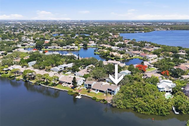 1070 SANABEL COURT NE, St Petersburg, FL 33702