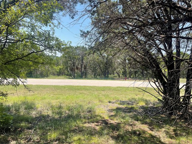 6121 Castle Stuart Drive, Cleburne, TX 76033
