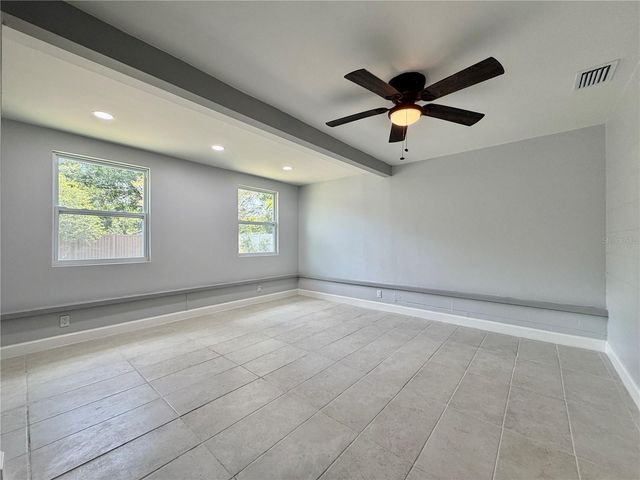 2008 59TH STREET S, Gulfport, FL 33707