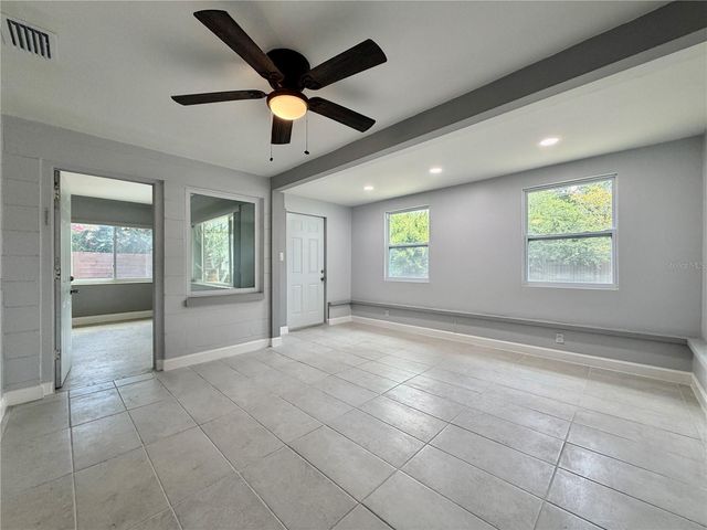 2008 59TH STREET S, Gulfport, FL 33707