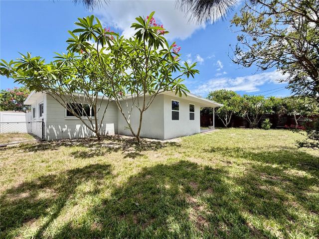 2008 59TH STREET S, Gulfport, FL 33707