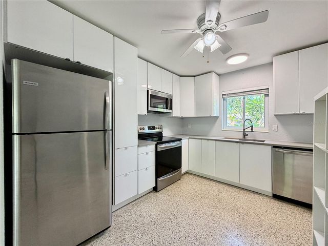 2008 59TH STREET S, Gulfport, FL 33707