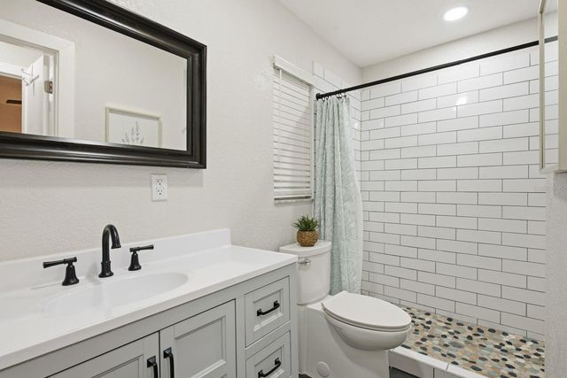 2168 VICTORIA DRIVE, Clearwater, FL 33763