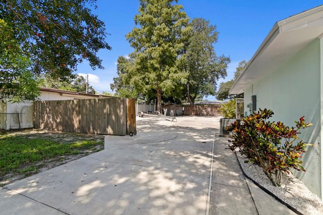 2168 VICTORIA DRIVE, Clearwater, FL 33763