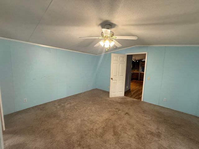 900 Charles Street, Logan, OH 43138