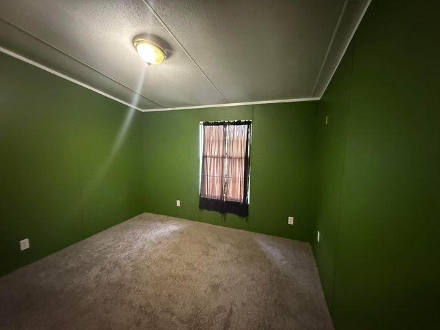 900 Charles Street, Logan, OH 43138