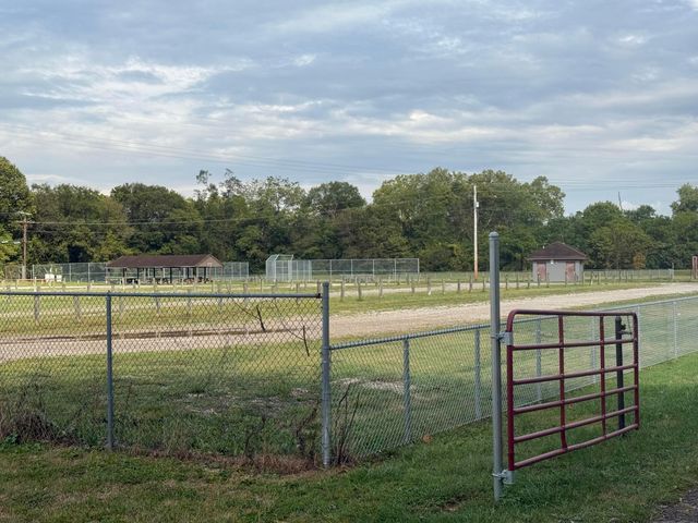 900 Charles Street, Logan, OH 43138