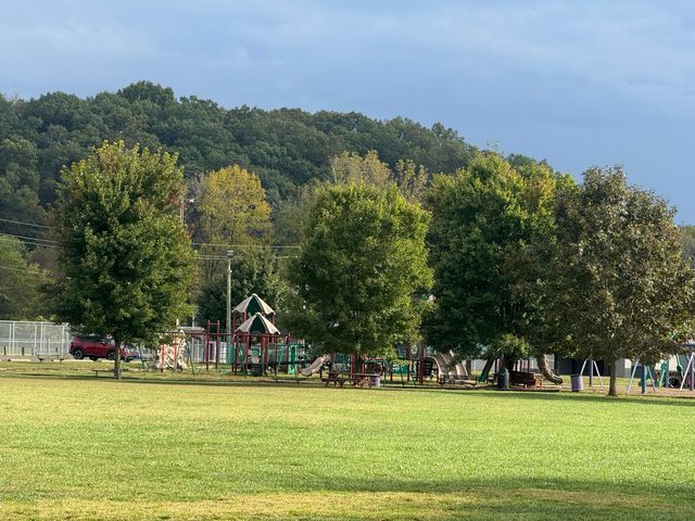 900 Charles Street, Logan, OH 43138