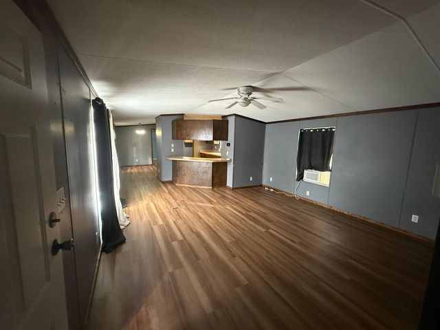 900 Charles Street, Logan, OH 43138