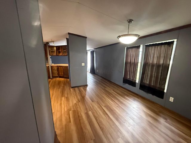 900 Charles Street, Logan, OH 43138