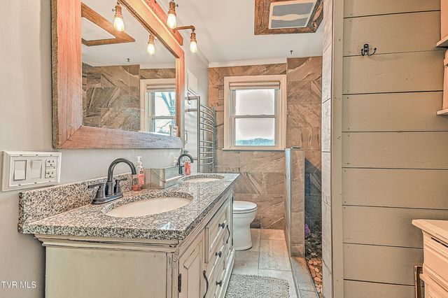 212 Magnolia Drive, Bristol, VA 24201